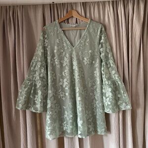 Floral Lace V-Neck Top - Green